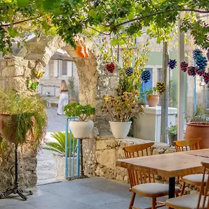 aysece-boutique-hotel.hotelsofizmir.com/
